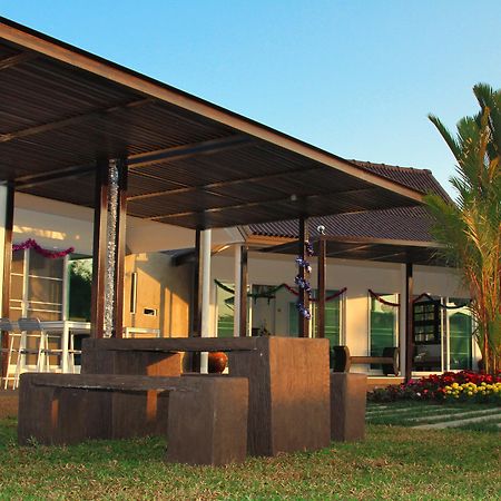 Chiangrai Green Park Resort Chiang Rai Bagian luar foto