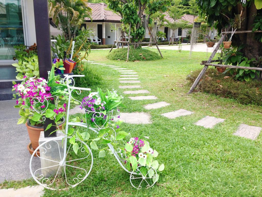 Chiangrai Green Park Resort Chiang Rai Bagian luar foto