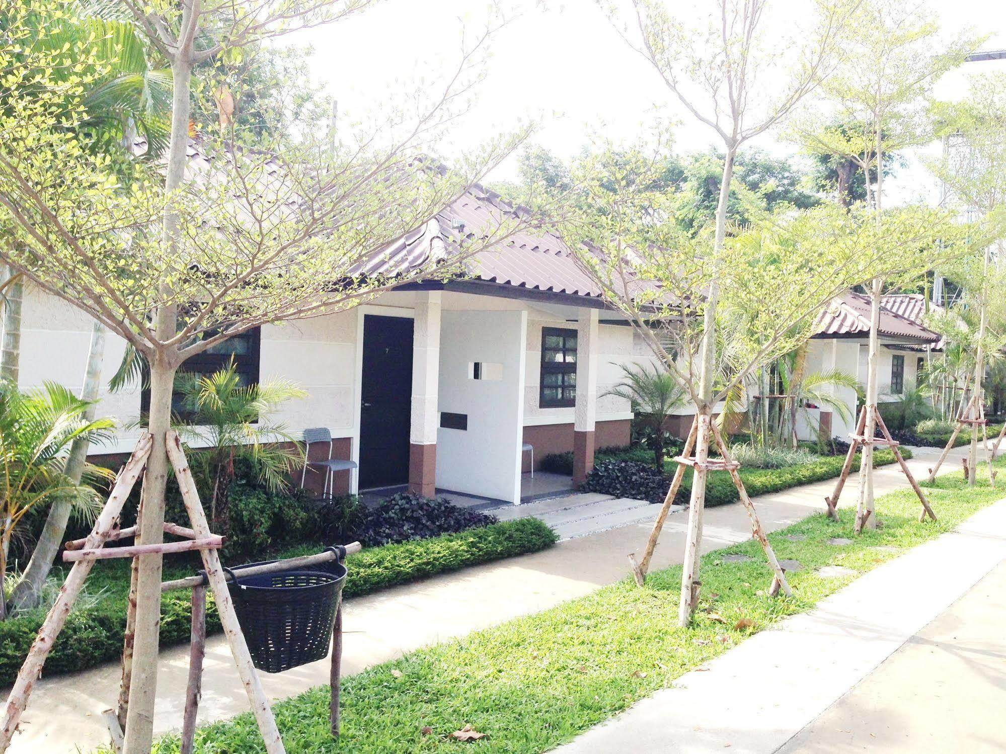 Chiangrai Green Park Resort Chiang Rai Bagian luar foto