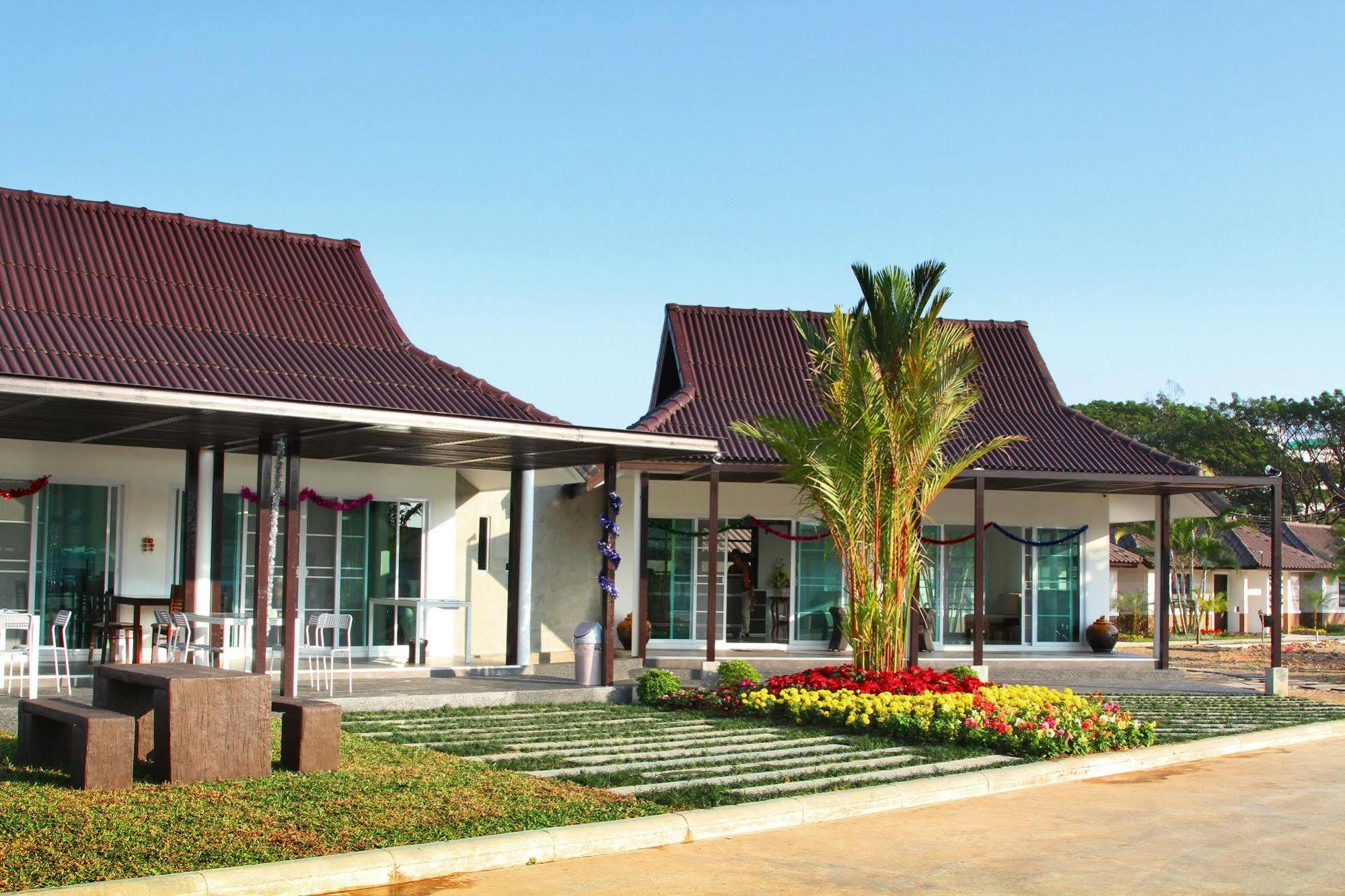 Chiangrai Green Park Resort Chiang Rai Bagian luar foto