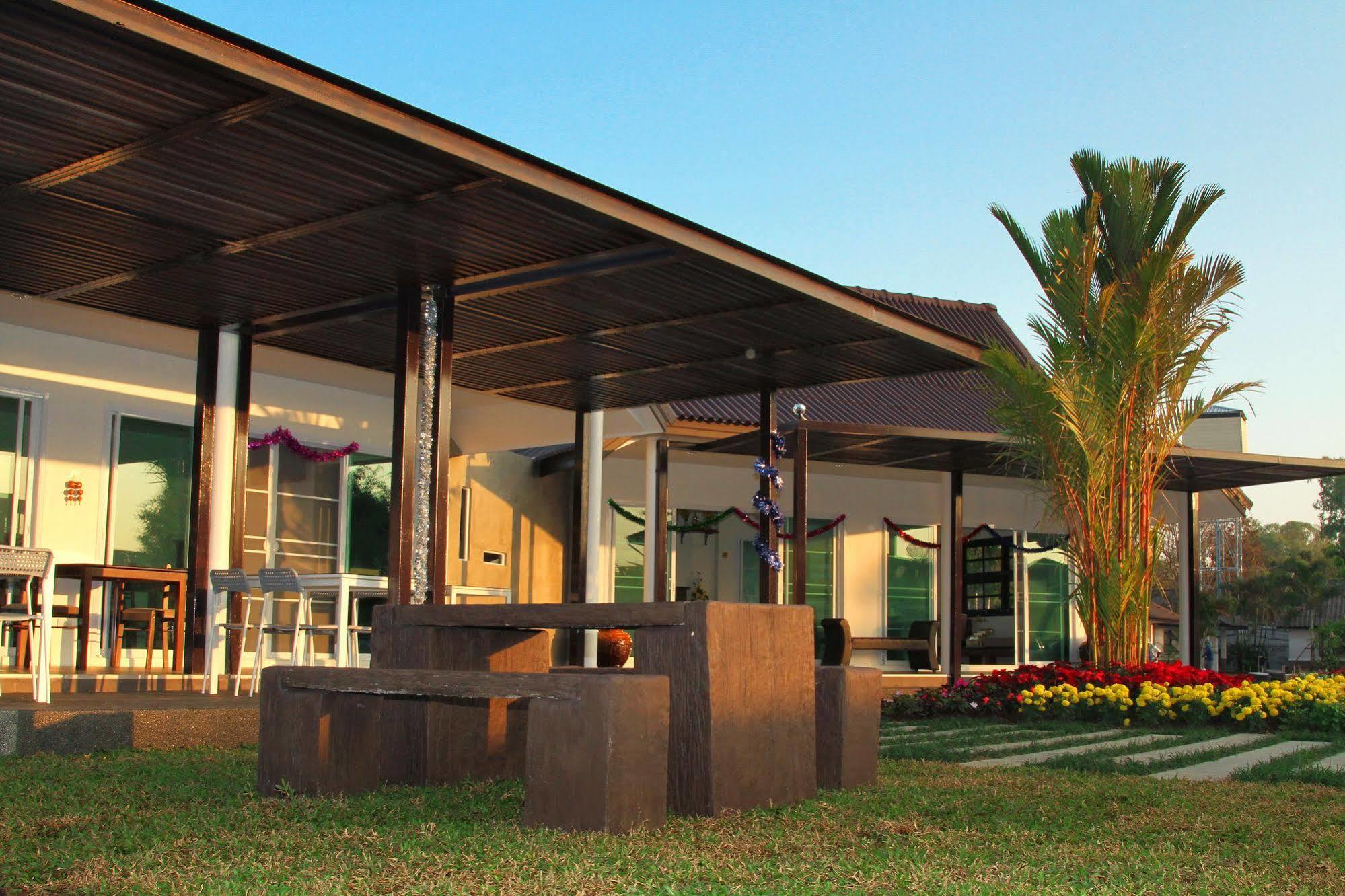 Chiangrai Green Park Resort Chiang Rai Bagian luar foto